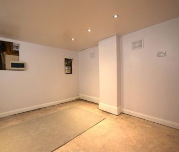2 Bedroom Terraced To Let - Photo 4