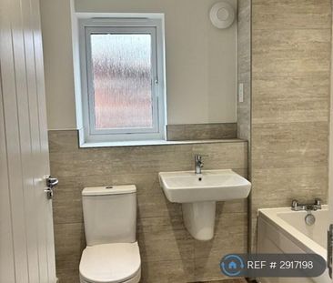3 bedroom end of terrace house to rent - Photo 6