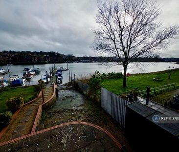 3 bedroom maisonette to rent - Photo 3