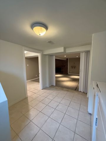 For Lease - 11 Thorncroft Crescent, Ajax, Ontario - Photo 3