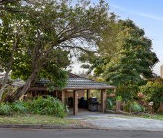 2/73 Hill Avenue, Burleigh Heads QLD 4220 - Photo 4