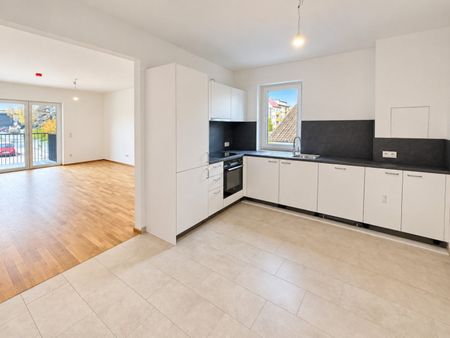 Erstbezug für Singles und Paare - mit Balkon und bester Ausstattung - Foto 4