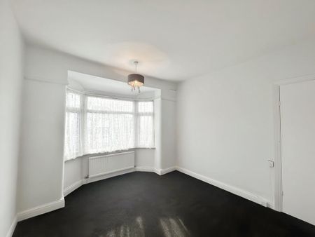 3 bedroom semi-detached house to rent - Photo 5