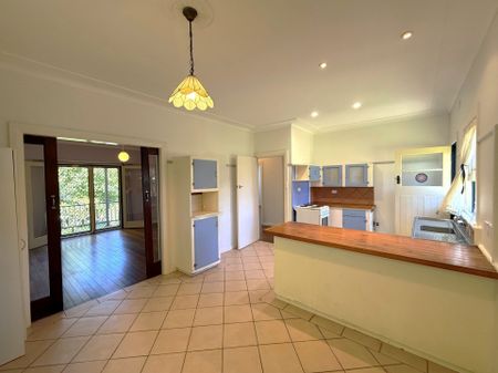 Charming 2-Bedroom Home with Character in Coffs Harbour - Photo 5