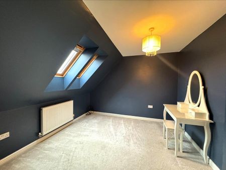 6 bedroom detached house to rent - Photo 5