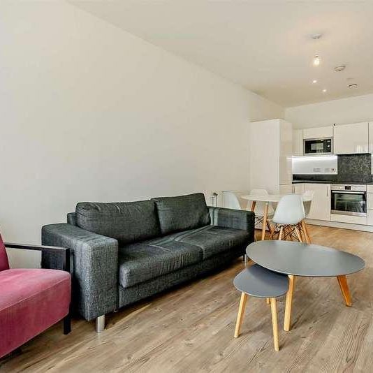 Kingfisher Heights, Royal Docks, E16 - Photo 1