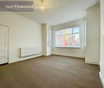 4 bedroom semi-detached house to rent - Photo 4