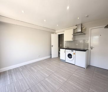 1 Bedroom Studio To Let - Photo 3