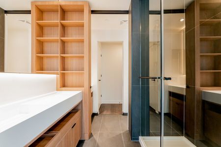 For Lease - 55 Charles Street Unit# 4207, Toronto, Ontario - Photo 2