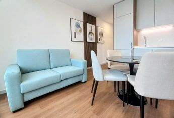 Furnished, equipped and expenses included