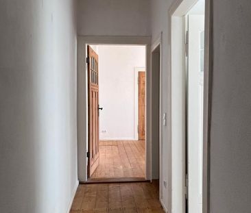 !Ab sofort! 2-RW im ruhigen Hinterhaus - Tageslichtbad mit Dusche - Photo 5