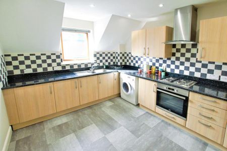 2 bedroom flat to rent - Photo 5