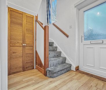 2 bedroom terraced house to rent - Photo 2