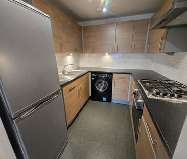 1 bedroom flat to rent - Photo 2