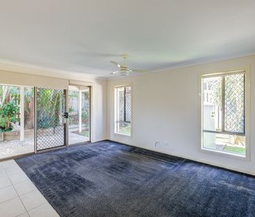 19 Parkview Street, Bahrs Scrub QLD 4207 - House For Rent | Domain - Photo 1