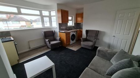 1 bedroom flat to rent - Photo 2