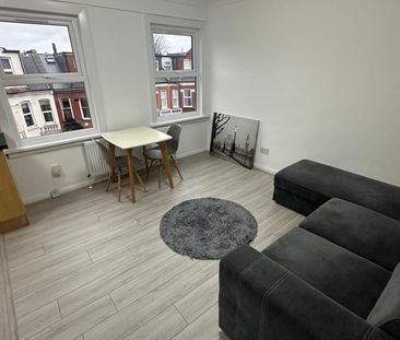 1 Bed Flat, Hampden Road, N8 - Photo 3