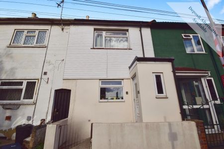 3 bedroom terraced house to rent - Photo 3