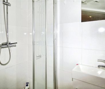 3 bedroom flat to rent - Photo 5