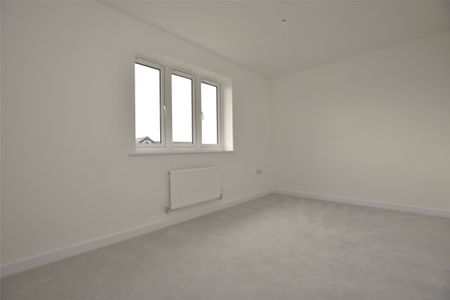 Field Maple Road, Ashchurch, Tewkesbury, Gloucestershire, GL20 - Photo 5