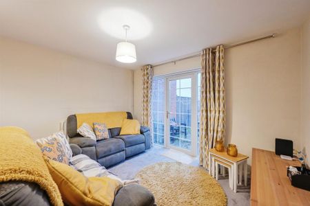 2 bedroom terraced house to rent - Photo 2