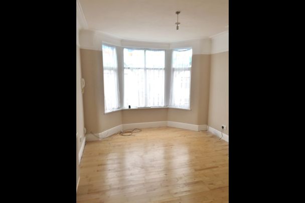 1 Bed Flat, Limedale Road, L18 - Photo 1