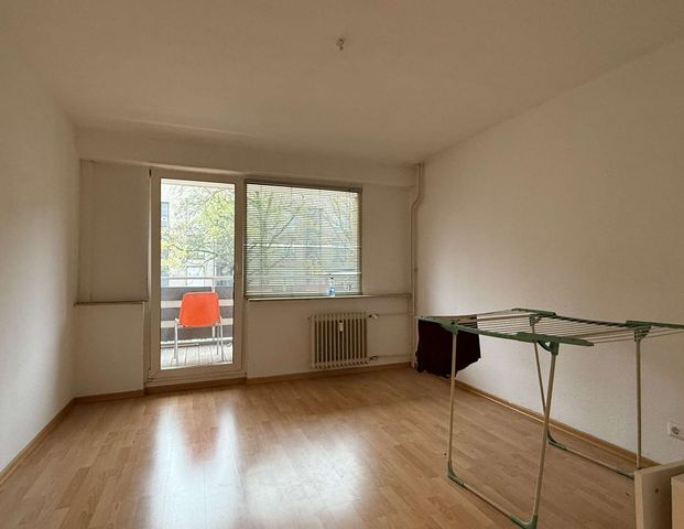 KREFELD-CITY - SCHÖNE 2-ZIMMERWOHNUNG MIT BALKON & AUFZUG - Foto 1