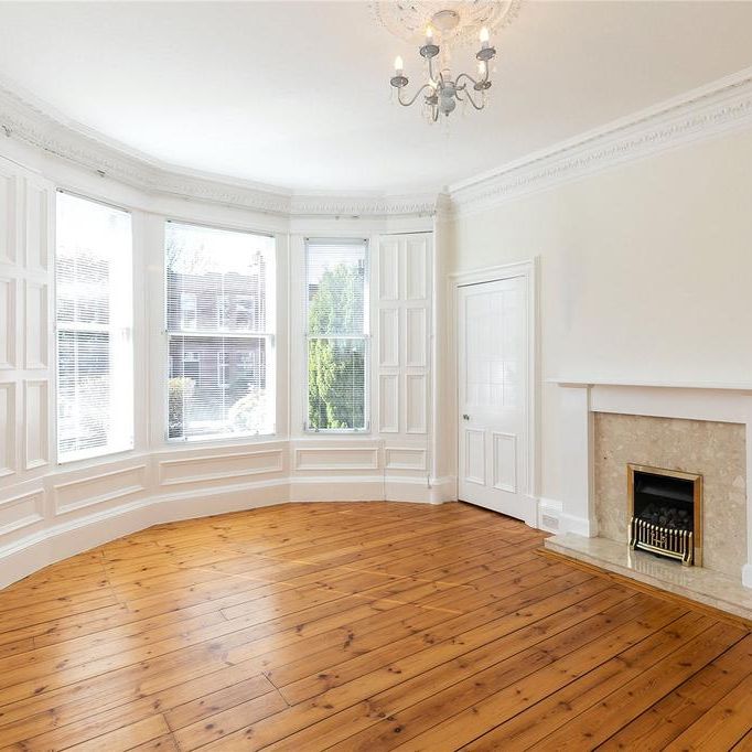 4 bedroom terraced house to rent - Photo 1