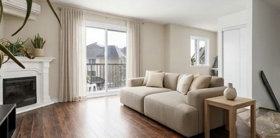 Condo Lumineux 2 Ch. + 1 Sdb + Bureau – - Photo 2
