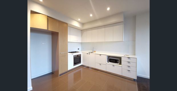 Top Floor North Facing One bedder - Photo 1