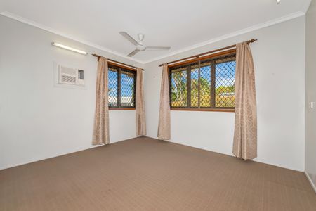 3 Wandella Crescent, Cranbrook QLD 4814 - House For Rent | Domain - Photo 3