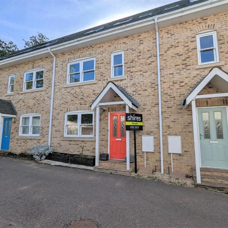 4 bedroom townhouse to rent - Photo 1