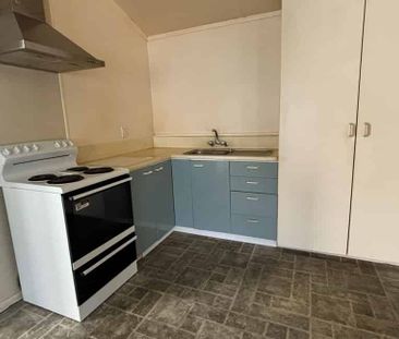 Tidy Two-Bedroom Home - Photo 1