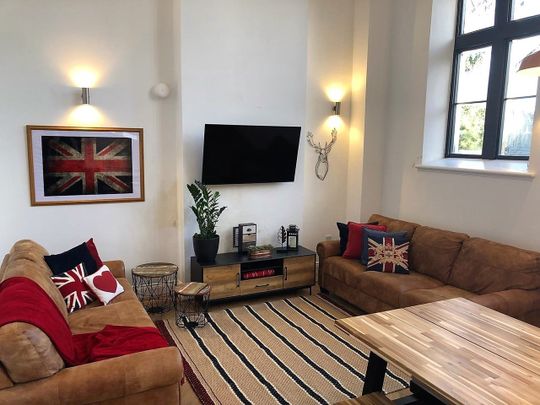 7 Bed Semi-Detached House, Crookesmoor Road, S6 - Photo 1