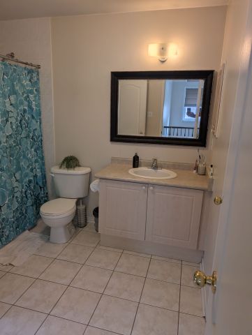 For Lease - 24 Farthingale Crescent, Brampton, Ontario - Photo 4