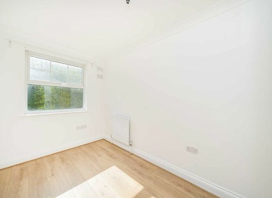 Pepys Road - Photo 1