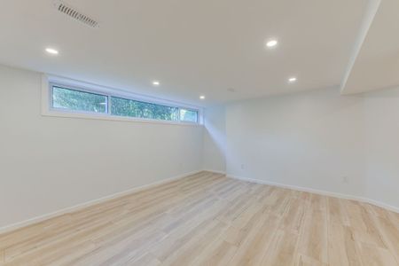 For Lease - 37 Archerhill Drive Unit# Lower, Toronto, Ontario - Photo 3