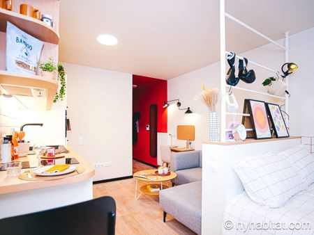 Logement à Paris, Location meublée - Photo 3