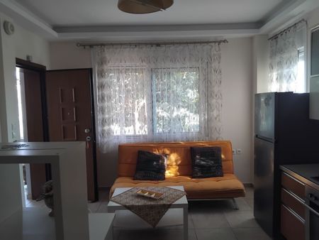 Studio/Γκαρσονιέρα για ενοικίαση Πυροβολικά (Λάρισα) - Photo 2