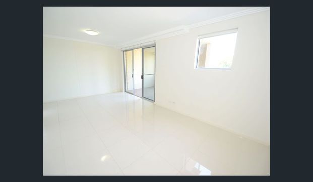 2/5-7 Fig Tree Avenue Telopea - Photo 1