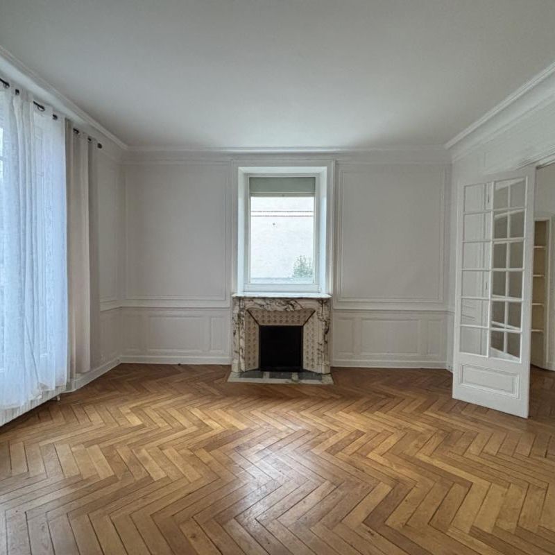 Maison T11 à louer - 295 m² - Photo 1