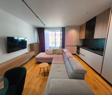 Închiriază Apartament 3 camere Industriilor - Photo 1