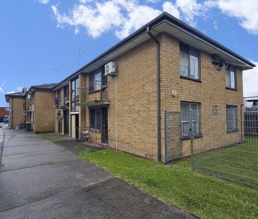 Affordable and centrally located! - Photo 1