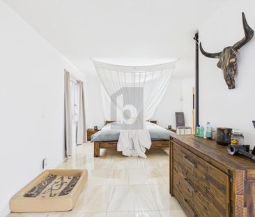 HIGH STANDARD WITH VERY LARGE GARDEN - Photo 3