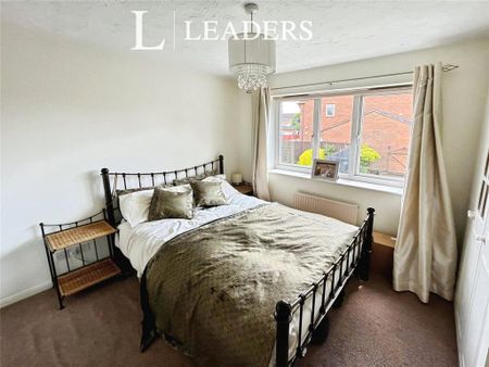 3 bedroom detached house to rent - Photo 2