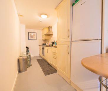 Maplewood Apartments, Llandaff North - Photo 6