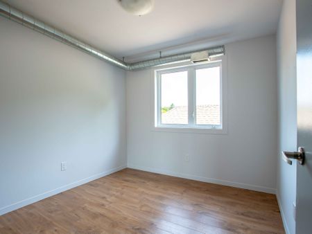 For Lease - 187 Jane Street Unit# 3, Toronto, Ontario - Photo 3