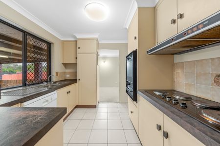 36 Ancona Street, Rochedale South QLD 4123 - House For Rent - $720 | Domain - Photo 2