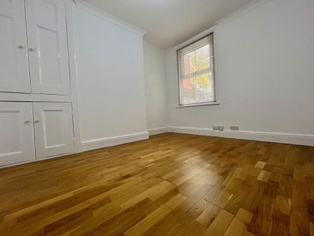 3 bedroom end of terrace house to rent - Photo 5