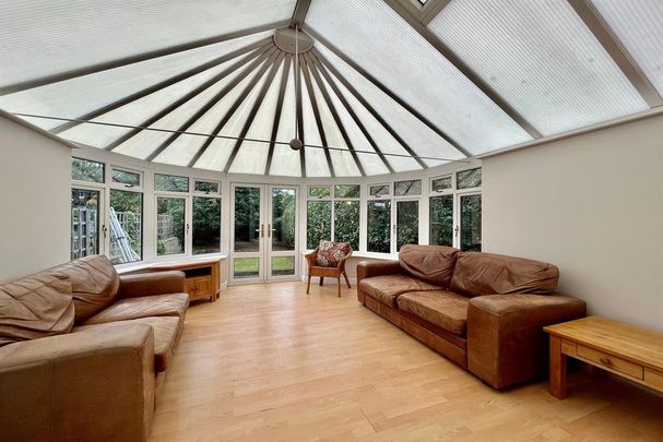 4 bedroom terraced house to rent - Photo 1